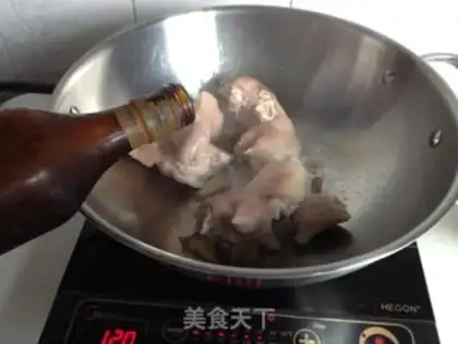 Make Peanut pig hoof step 2