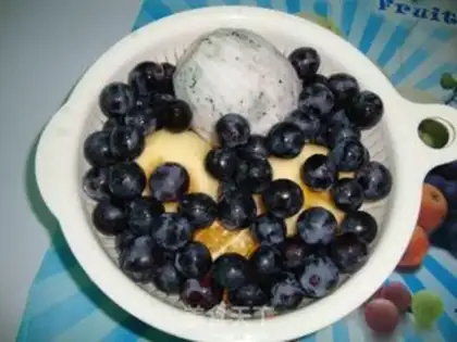 Make Honey cream fruit plate step 1