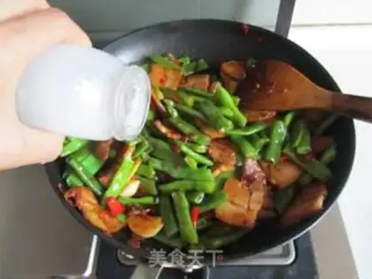 Make Four season beans back to the pot step 10