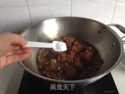 Make Peanut pig hoof step 7