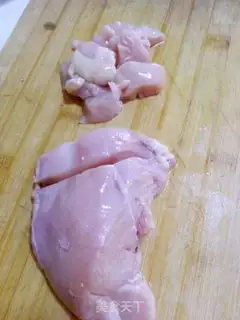 Make Three chickens with sauce step 0