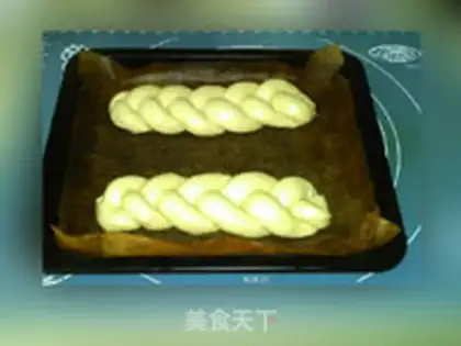 Make Buttertail bread step 16