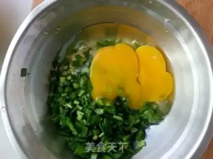 Make Cream eggs step 1