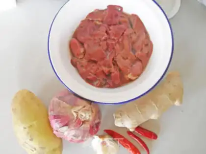 Make Roast liver onions step 0
