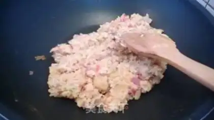 Make Tomato egg fried rice step 5