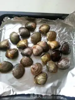 Make Baking clams step 1