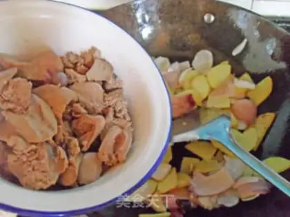 Make Roast liver onions step 8