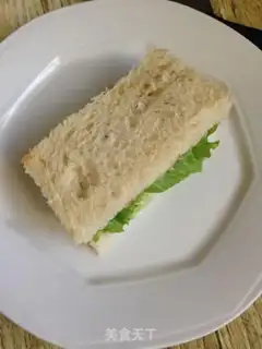 Make Tuna sandwich step 4