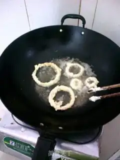 Make Onion rings step 4