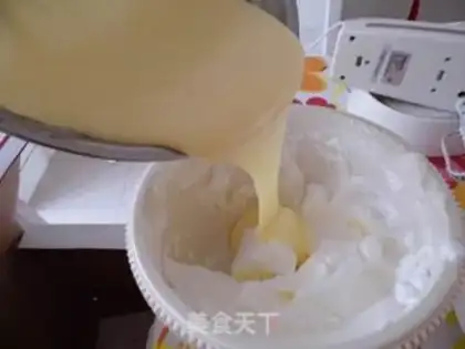 Make Five-colour fruit cream cake step 11