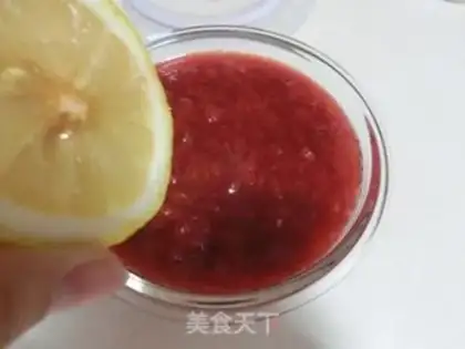 Make Strawberry sauce step 4