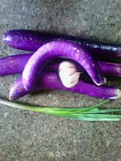 Make Garlic hand tore eggplant step 0