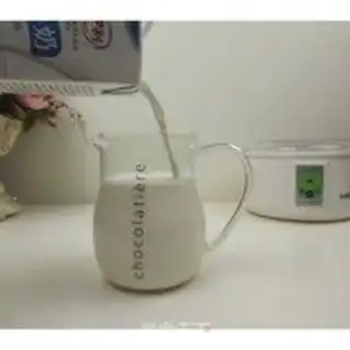 Make Old yoghurt step 1