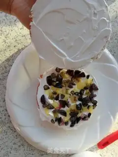 Make Birthday cream cake step 2