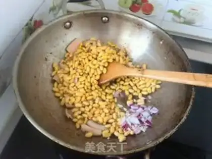 Make Garlic pig-skined beans step 3