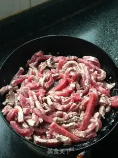Make Spicy beef step 1