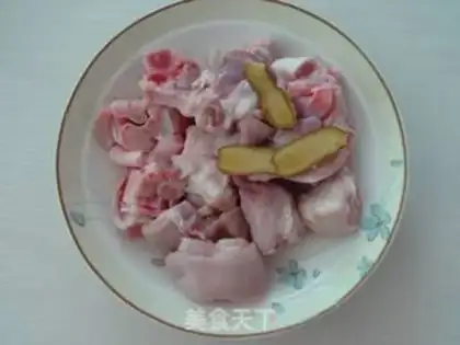 Make Golden needles and pig hoofs step 1