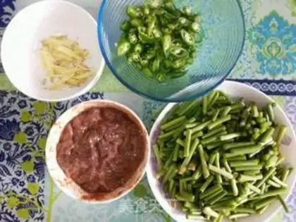 Make Garlic gravy step 1