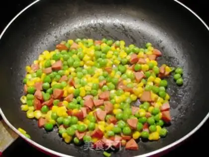 Make Beef sauce and vegetable husk powder step 4