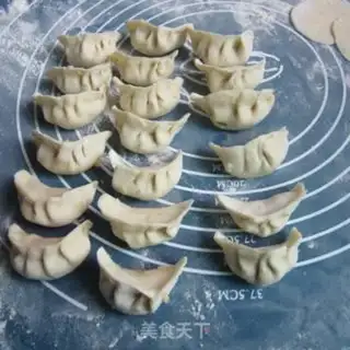Make Potato pork dumplings step 12