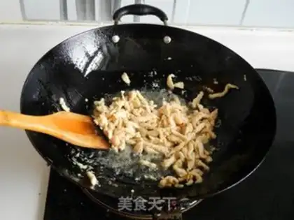 Make Three pieces of meat and noodles step 5