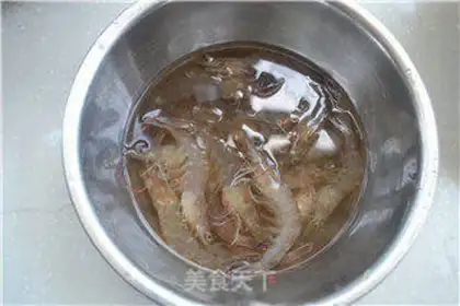Make White burning shrimp step 0