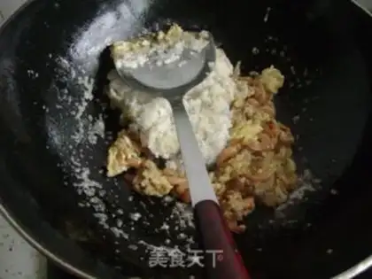 Make Pineapple shrimp fried rice step 3