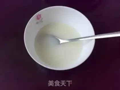 Make The purple milk popsicle step 1