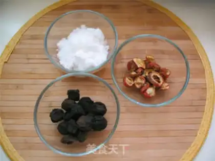 Make Homemade plum soup step 0