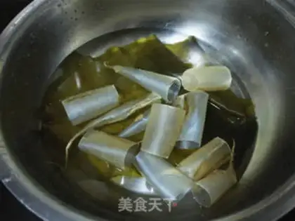 Make Fish with tailbone soup step 2