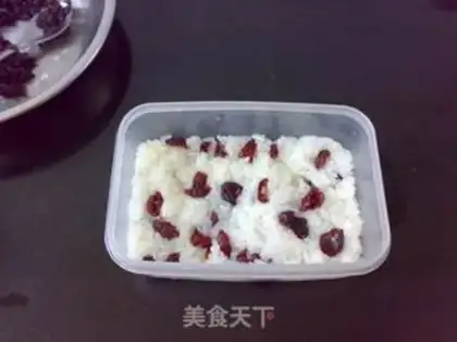 Make Pyramid rice step 1