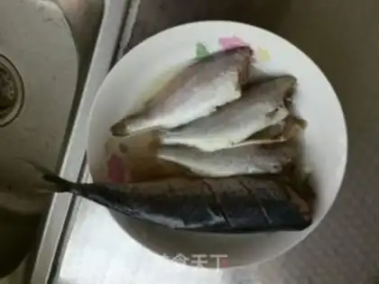 Make Fried yellow fish step 0