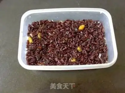 Make Pyramid rice step 2