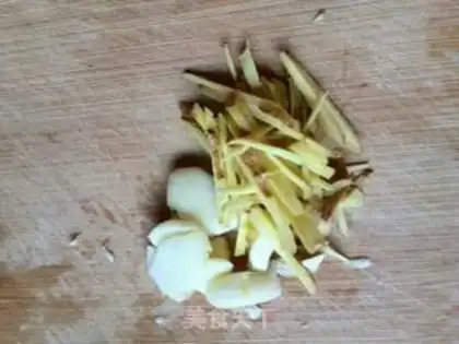 Make Fried yellow fish step 1