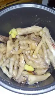 Make The feet of a halogened chicken step 3