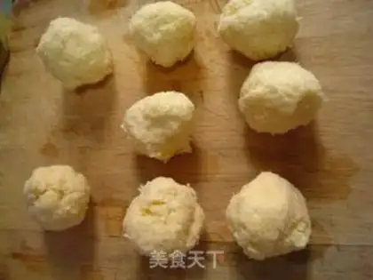 Make Heart-shaped coconut bread step 7