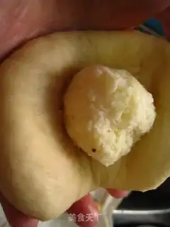 Make Heart-shaped coconut bread step 8