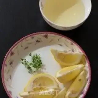 Make Spanish seafood step 1