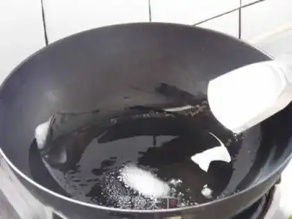 Make Spanish seafood step 6