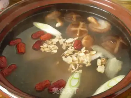 Make The ginseng mushroom soup step 6