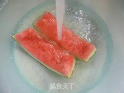 Make Bacon fried watermelon step 1