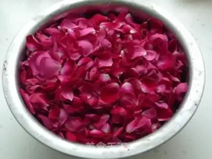 Make Rose sauce step 1