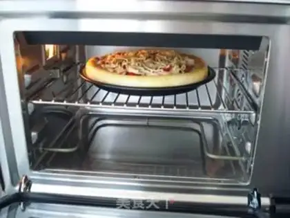 Make Black pepper vegetable pizza step 10