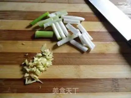 Make Pyramid gravy step 2