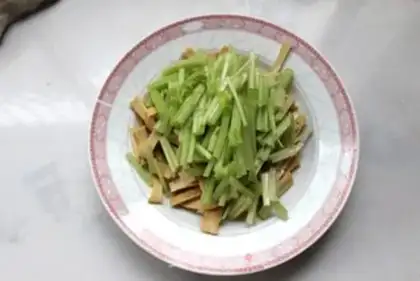 Make Celery and beans step 3