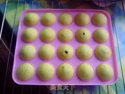 Make Lollipop cake step 10