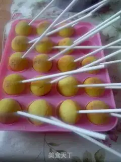 Make Lollipop cake step 15