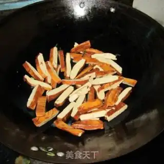 Make Garlic tofu fried meat step 2