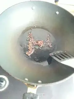 Make Spicy potatoes with chicken wings step 4