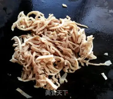 Make The red-oiled cow leaves step 0